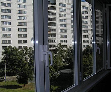установка пластиковых окон на балконе Пущино
